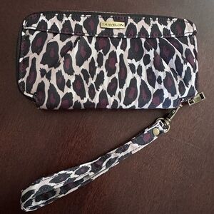 Travelon Leopard Animal Print Pleated Clutch RFID Blocking Wallet Wristlet